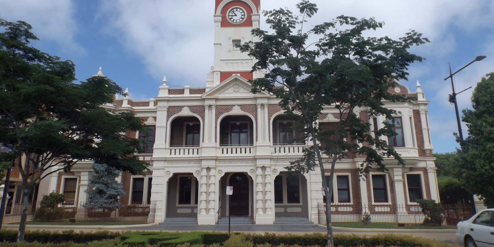 Toowoomba City Hall frontage with trees